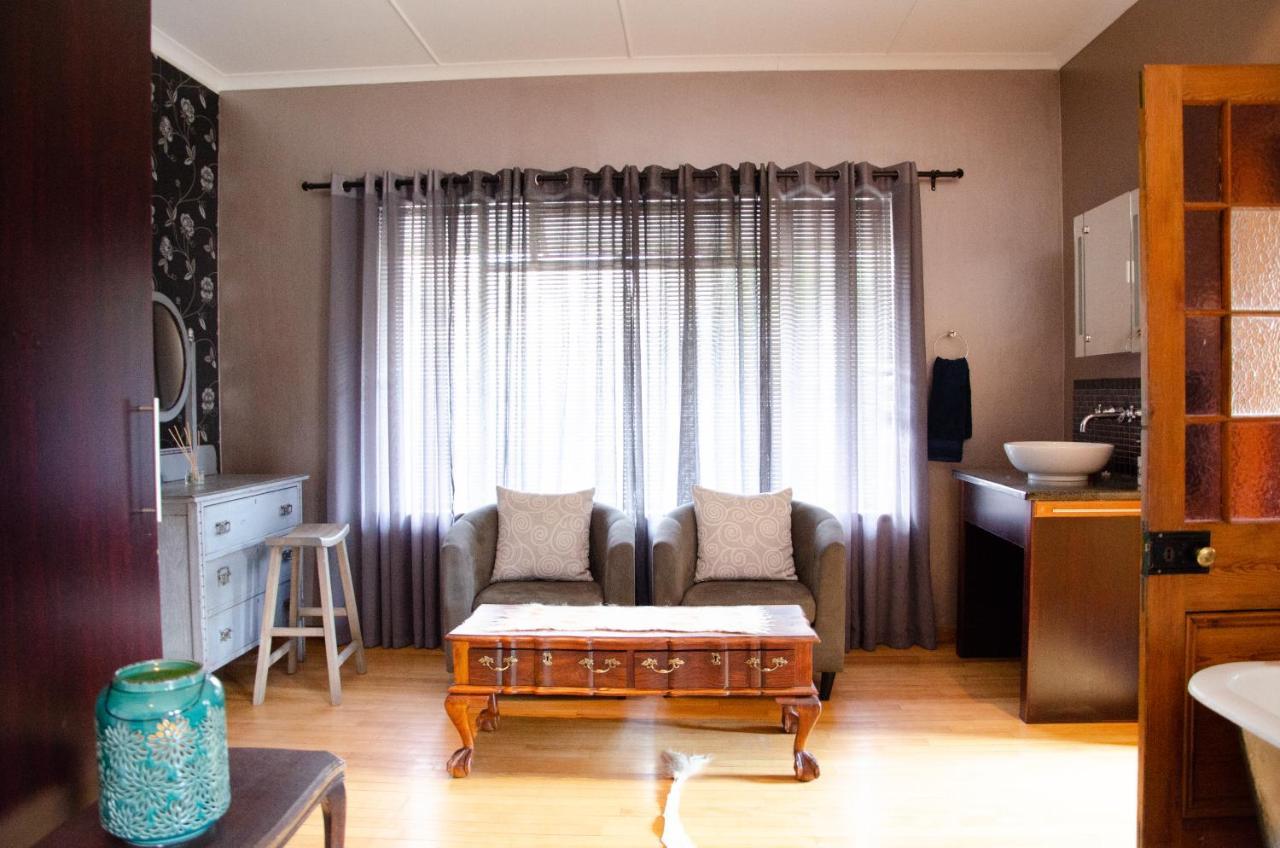 Desert Dew Guest House Hutchinson Dış mekan fotoğraf