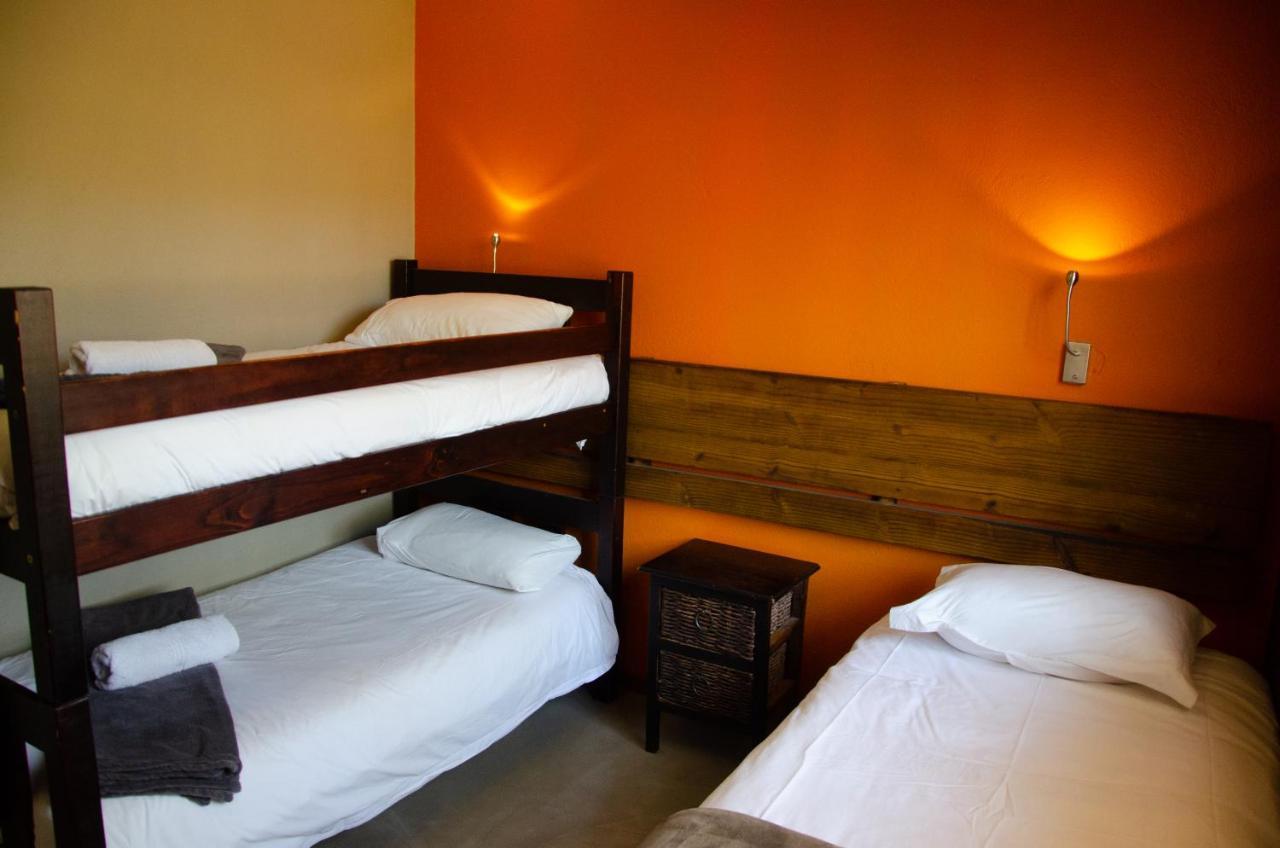 Desert Dew Guest House Hutchinson Dış mekan fotoğraf